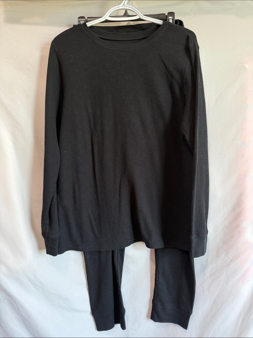 Amazon Essentials Men's Black Thermal Long Sleeve Undershirt & Bottoms Set